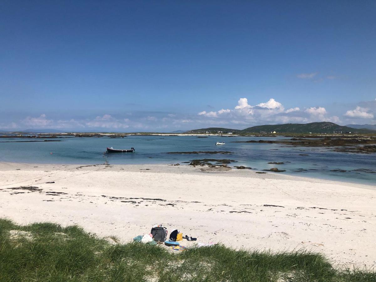 Bruion Connemara Apartment Cleggan Exterior photo